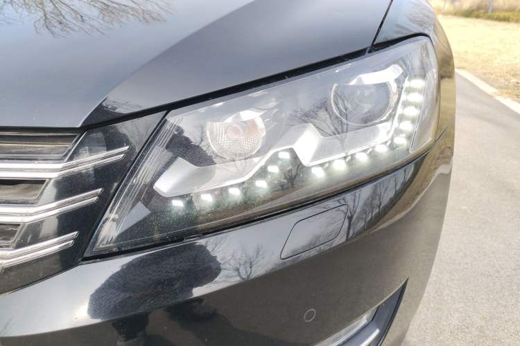 Used Volkswagen Passat 2014 1.8TSI DSG Prestige Edition
