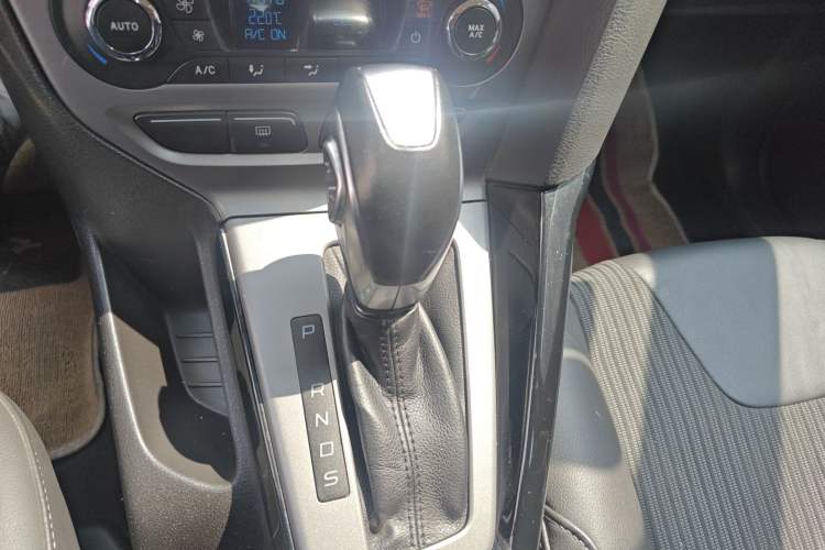 Used Ford Focus 2012 Hatchback 1.6L Automatic Fashion Edition