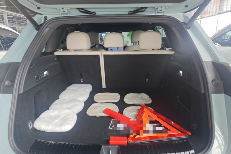 Used Li Auto L6 2025 Max Smart Refresh Edition
