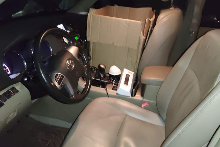 Used Toyota Highlander 2012 2.7L Two-Wheel Drive 5-Seater Sport Edition
