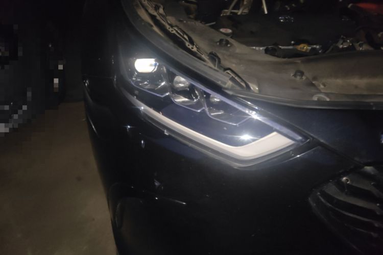 Used Toyota Crown Kluger 2021 2.5L HEV Four-Wheel Drive Premium Edition Right Front Headlight