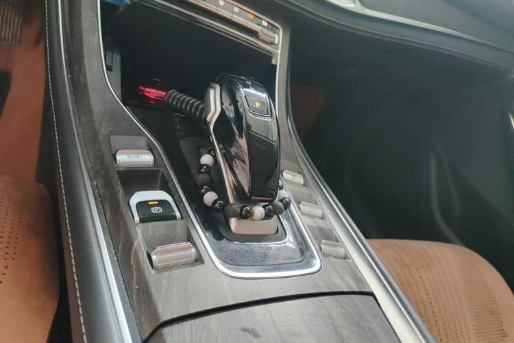 Used Landian E5 2023 1.5L DE-i 100KM Comfort Edition 7-Seater