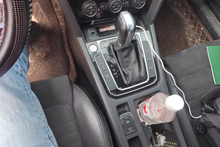 Used Volkswagen Magotan 2017 330TSI DSG Luxury Model Gear Lever