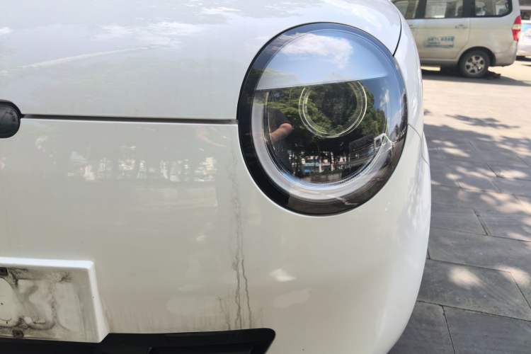 Used CHANGAN NEVO Lumin 2022 155 km – Refreshingly Sweet Edition Left Front Headlight