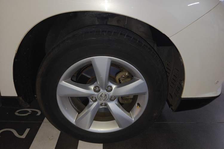Used Lexus RX Classic 2013 270 Mark Levinson Limited Edition Right Front Wheel Hub