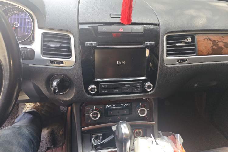 Used Volkswagen Touareg 2011 3.0 TSI Standard Version