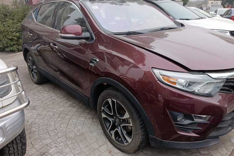 Used Soueast DX7 2015 1.5T Automatic Luxury Model