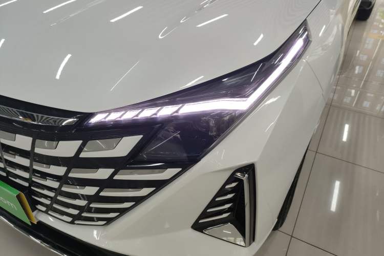 Used CHANGAN UNI-Z 2025 1.5T Luxury Version Left Front Headlight