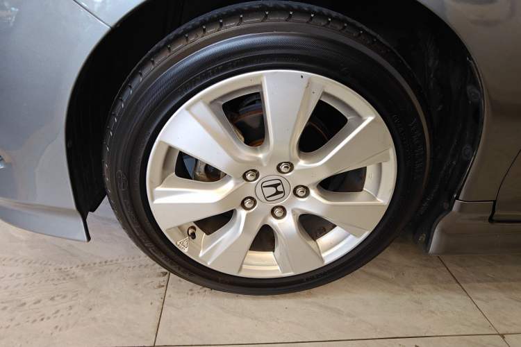 Used Honda Jade 2014 1.8L Automatic Comfort Elite Version 5 Seats
