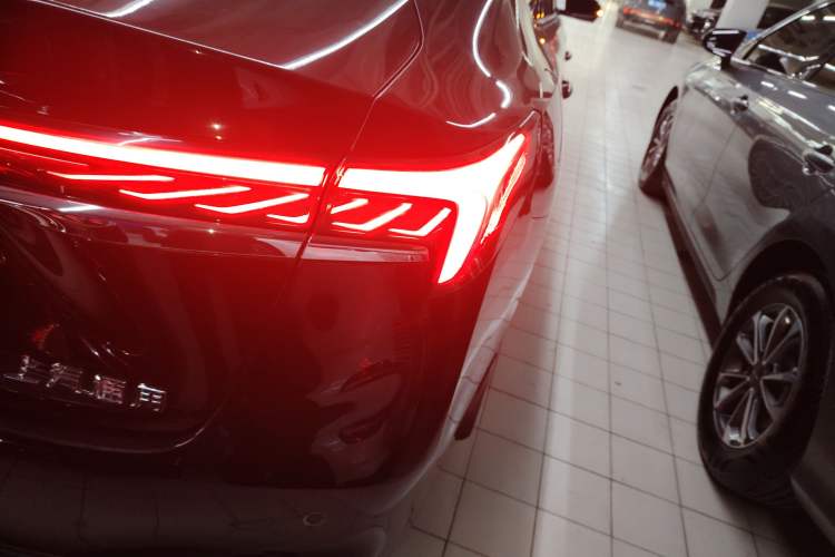 Used Buick LaCrosse 2023 28T Prestige Edition