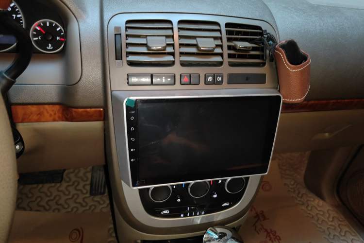 Used Buick GL8 2011 2.4L CT Comfort Edition
