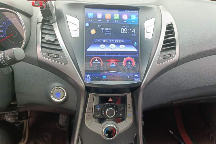 Used Hyundai Elantra (5th Generation / Langdong) 2012 1.6L Automatic Leading Model
