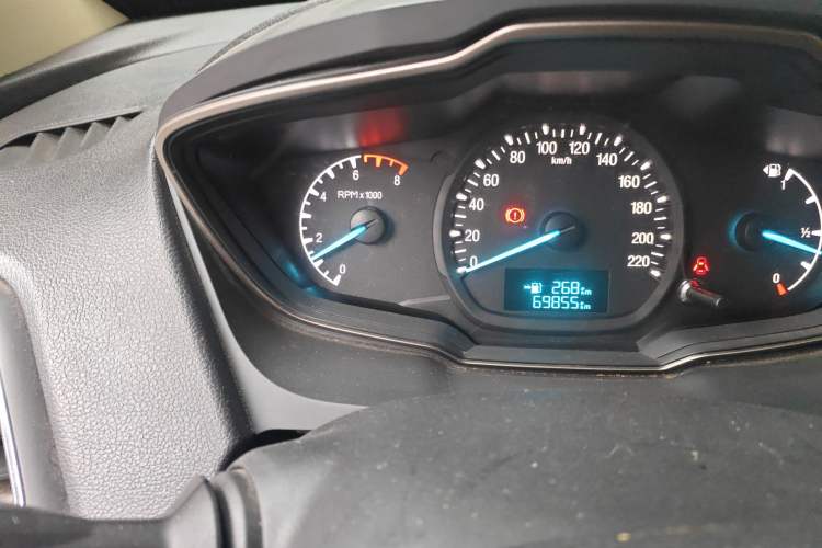 Used Ford Escort 2015 1.5L Manual Comfort Model
