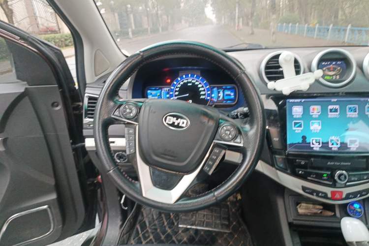 Used BYD S7 2015 2.0T Upgraded Automatic Luxury Version