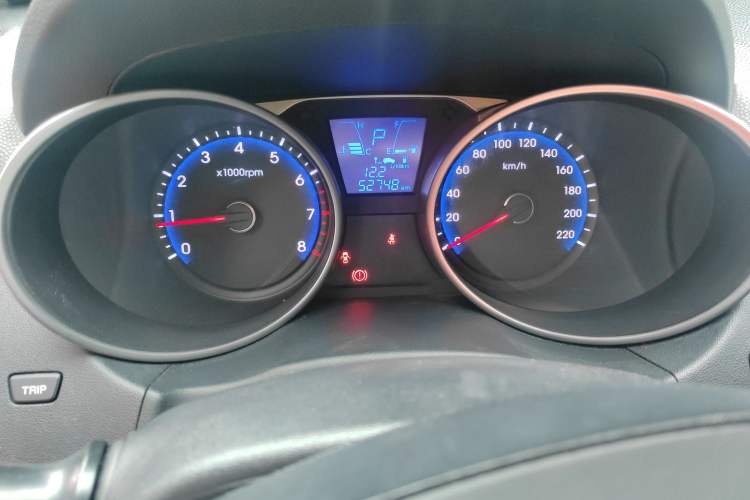 Used Hyundai ix35 2015 2.0L Automatic 2WD Smart Type China IV