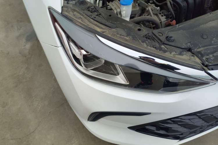 Used BAIC Beijing U5 PLUS 2021 1.5L CVT Luxury Edition Right Front Headlight