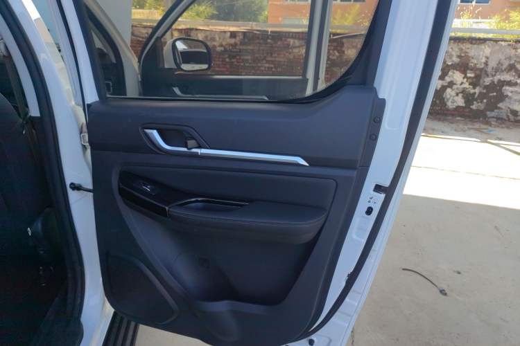 Used Foton Conqueror 3 2020 2.4L Challenger 3 Two-Wheel Drive Enjoyment Version High Cargo Bed Standard Wheelbase 4K22D4M