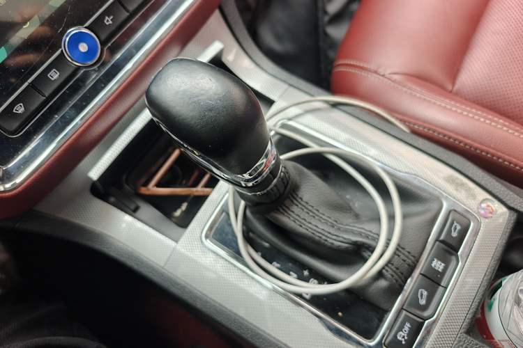 Used Roewe RX5 2016 30T Four-Wheel Drive Automatic Internet Smart Luxury Edition