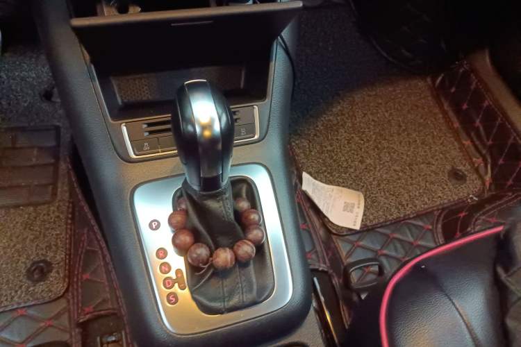 Used Volkswagen Tiguan 2017 300TSI Automatic Two-Wheel Drive Silk Road Luxury Edition
