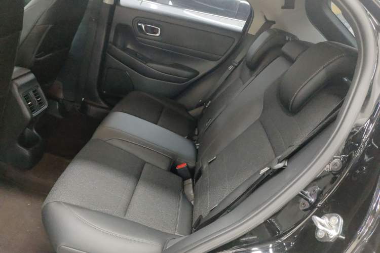 Used Honda Vezel 2023 1.5L CVT Tech Edition
