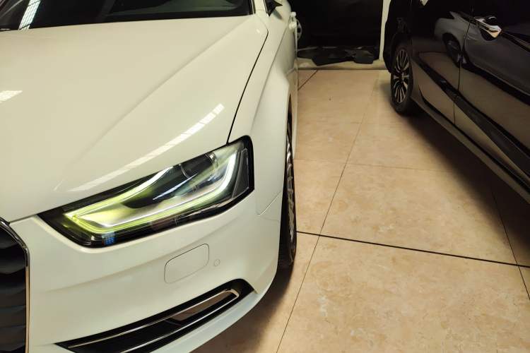 Used Audi A4L 2015 35 TFSI Automatic Comfort Model Left Front Headlight