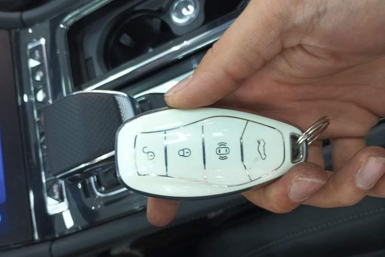 Used Hongqi H6 2023 2.0T ZhiShang Version
