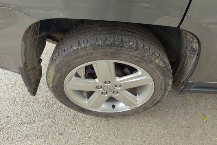 Used Jeep Compass 2012 2.4L Four-Wheel Drive Urban Edition
