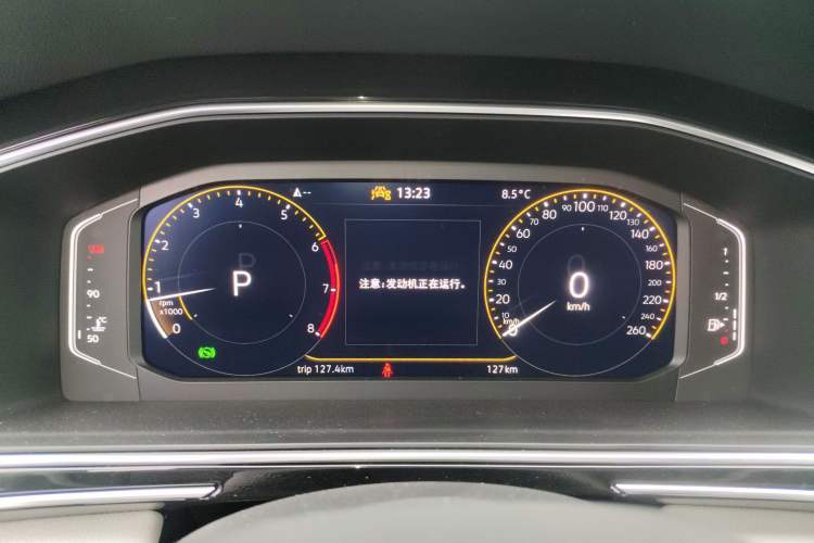Used Volkswagen Tiguan L 2025 Model, Outstanding Version, 300TSI Automatic Two-Wheel Drive Longteng Edition Instrument Cluster