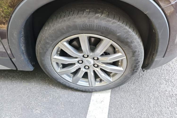 Used Cadillac XT4 2020 28T Two-Wheel-Drive Leading Version
