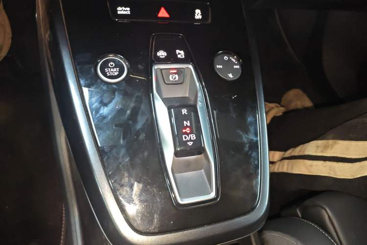 Used Audi Q4 e-tron 2024 50 e-tron quattro Creation Edition Midnight
