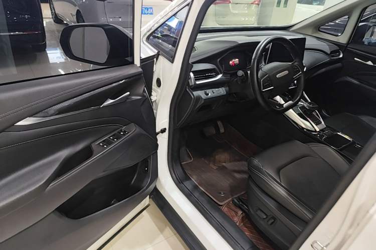 Used SAIC MAXUS EUNIQ 5 2020 1.3T PLUG-IN Luxury Edition