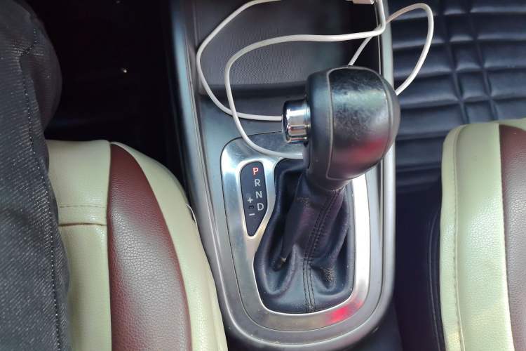 Used Kia Soul 2013 1.6L AT GL Gear Lever