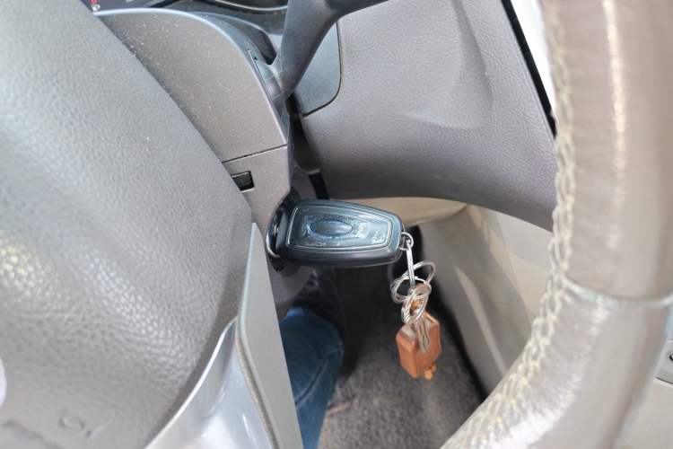 Used Ford Focus 2012 Sedan 1.6L Automatic Fashion Edition