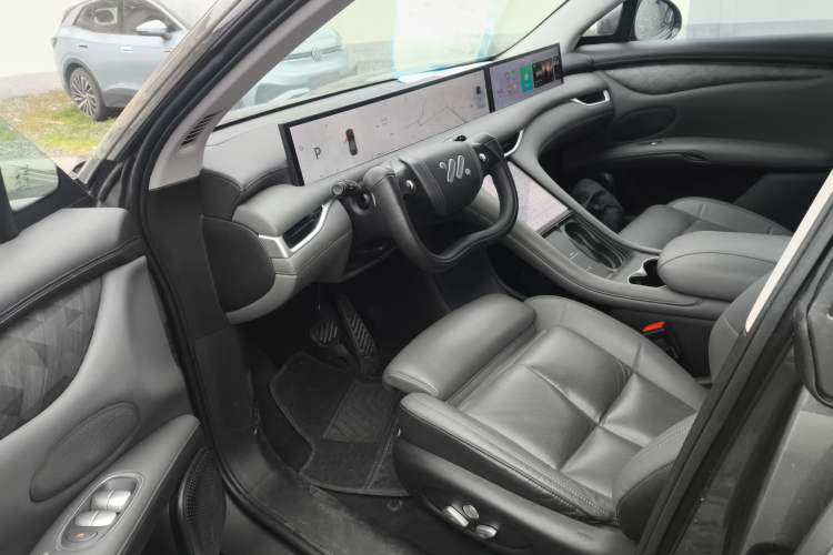 Used IM LS6 2023 Max Standard Edition
