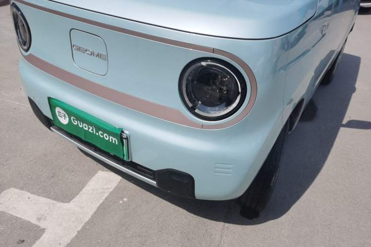 Used Geely Galaxy Panda 2023 Panda Mini 200km Endurance Bear Left Front Headlight