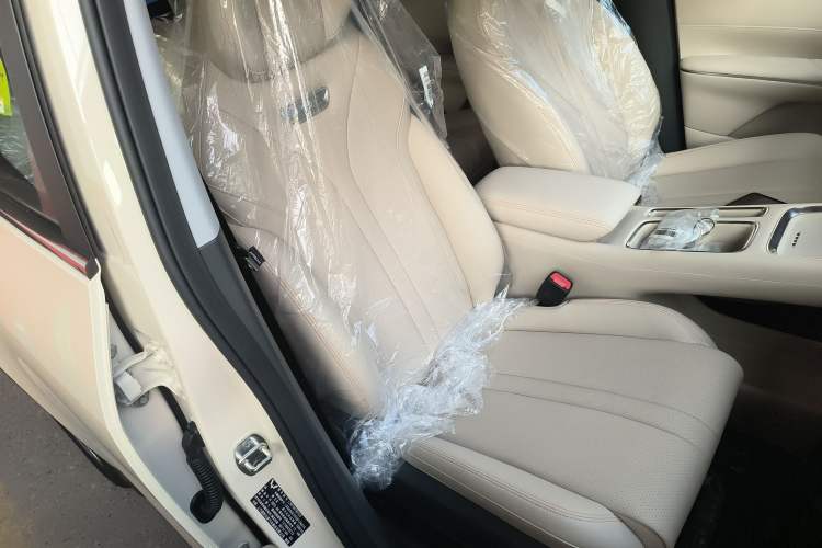 Used Wuling Bingo S 2025 Model 325km Deluxe Edition