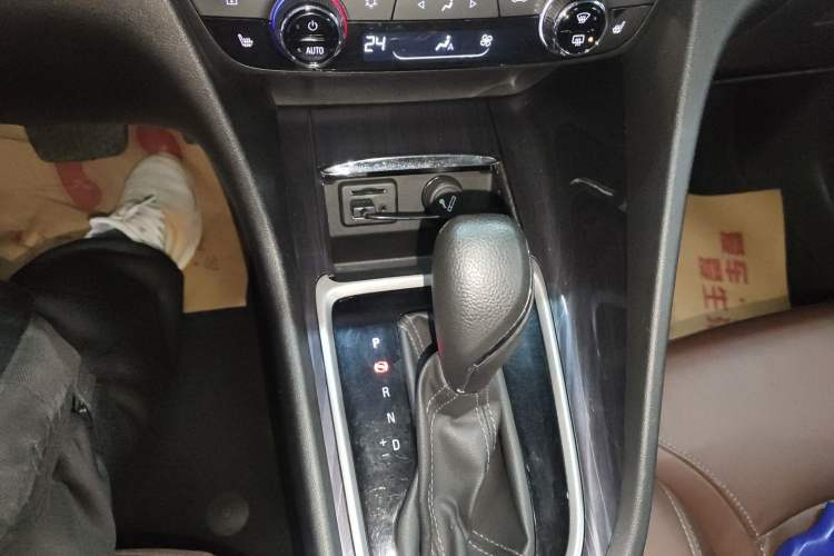 Used Buick GL6 2018 18T 6-Seater Luxury Model