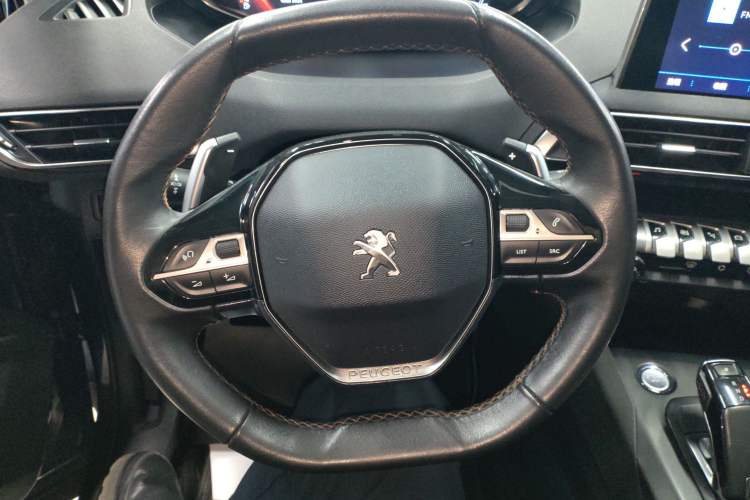 Used Peugeot 5008 2017 380THP 7-Seater Elite Edition Steering Wheel