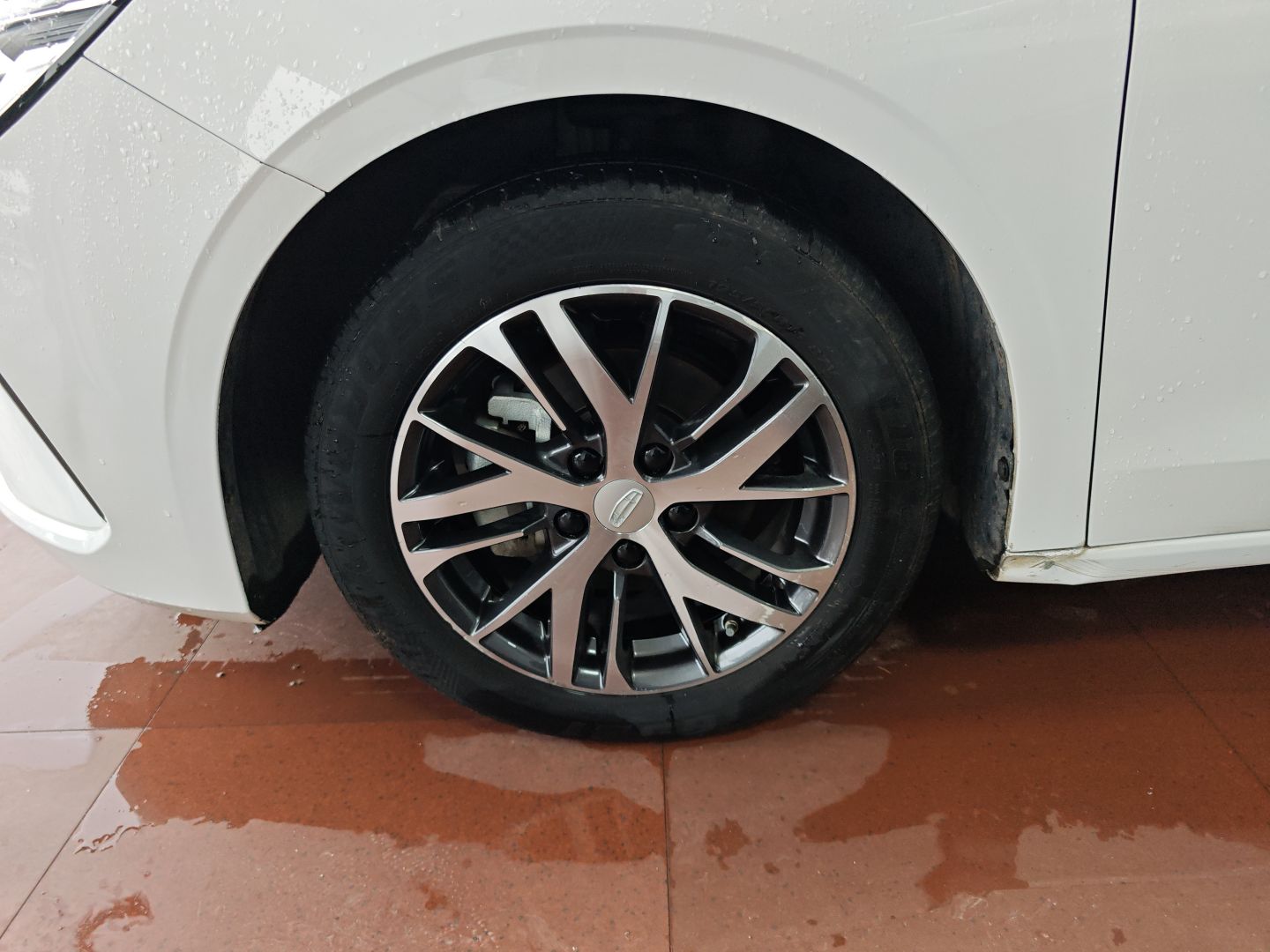 Geely Auto Emgrand 2023 4th Generation Champion Edition 1.5L CVT Luxury Model — снимка 10