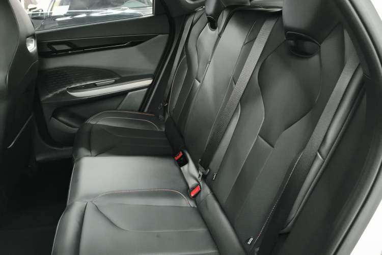 Used CHANGAN UNI-V 2023 1.5T Premium Model