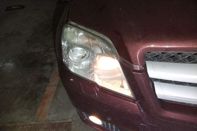 Used Mercedes-Benz GLK-Class 2011 GLK 300 4MATIC Dynamic Model Right Front Headlight