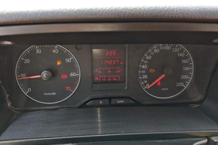 Used Volkswagen Jetta 2010 1.6L Vanguard Odometer Close Up