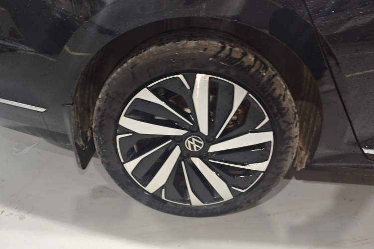 Used Volkswagen Passat 2025 Premium Version 380TSI Dragon Edition Exterior 5