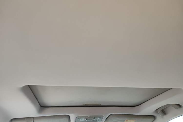 Used Geely Auto GX7 2012 2.0L Manual Executive Edition