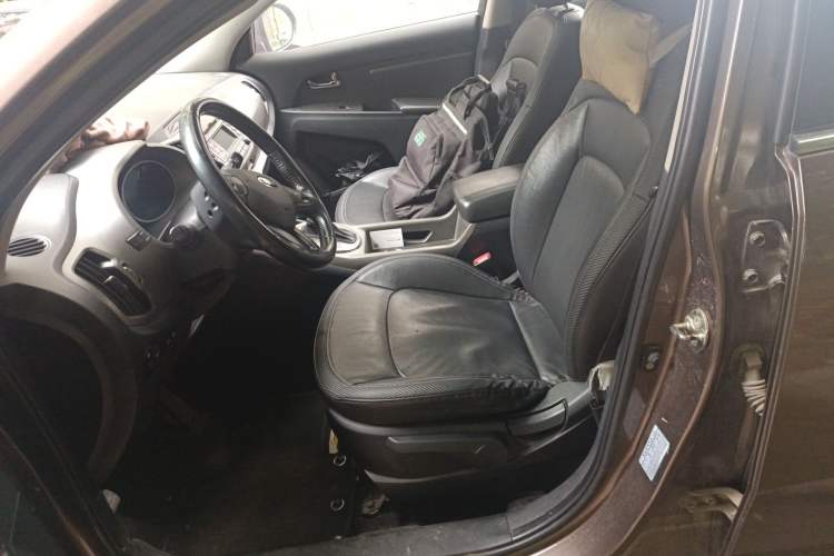 Used Kia Sportage R 2015 2.0L Automatic Two-Wheel Drive DLX Model