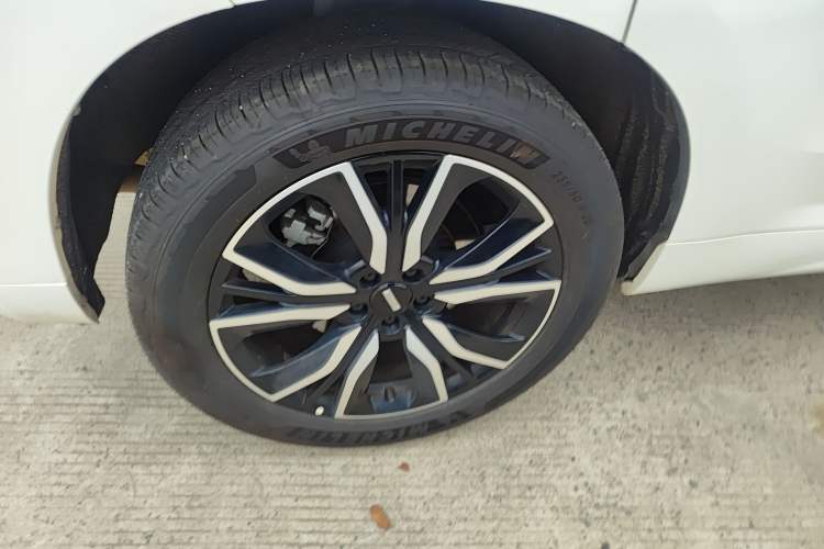 Used Wey VV7 2017 2.0T Ultra-Luxury Version
