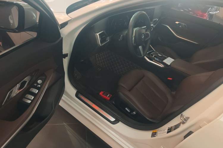 Used BMW i3 2022 eDrive 35 L