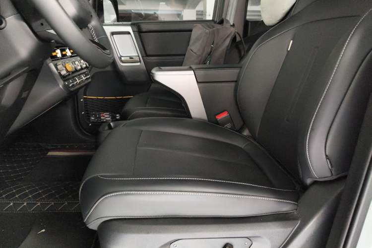 Used iCAR V23 2025 401 Two-Wheel Drive Intelligent Driving Version Left Front Seat