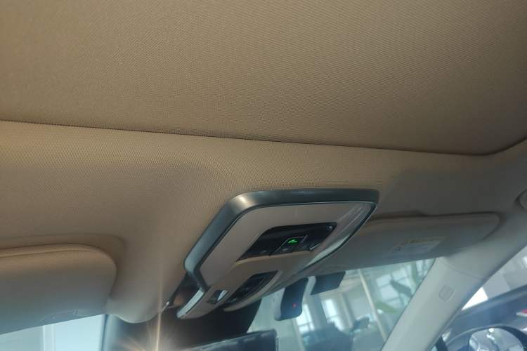 Used Hongqi H5 2023 2.0T Automatic Smart Connect Flagship Edition
