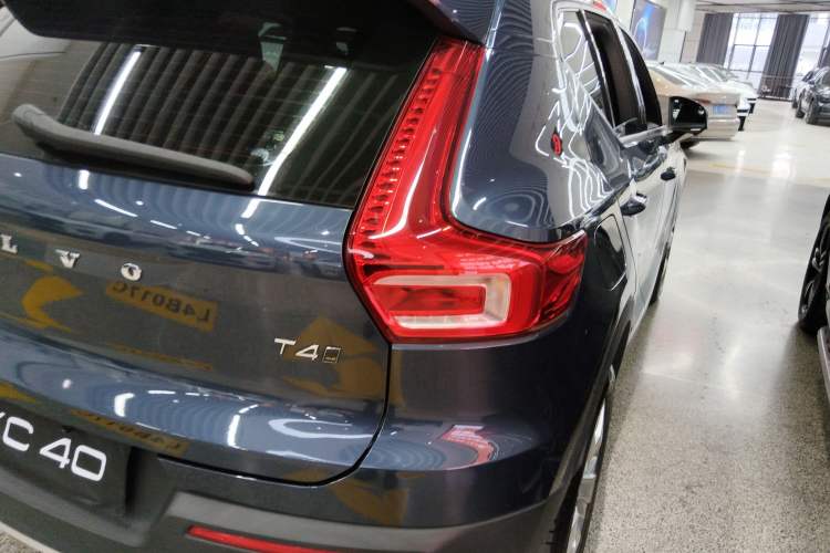 Used Volvo XC40 2022 T4 Four-Wheel Drive Smart & Stylish Edition
